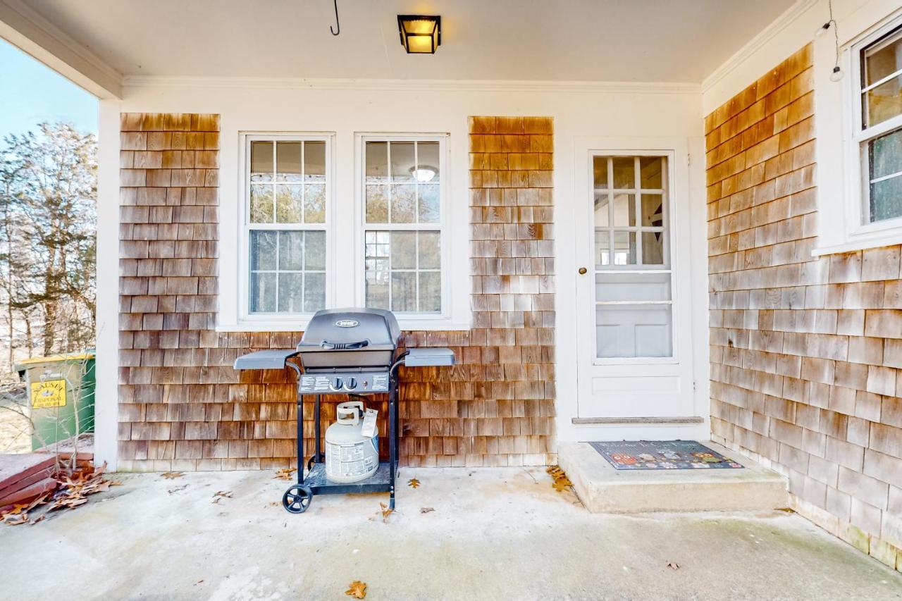 Sea Glass Cottage Sandwich Exterior photo